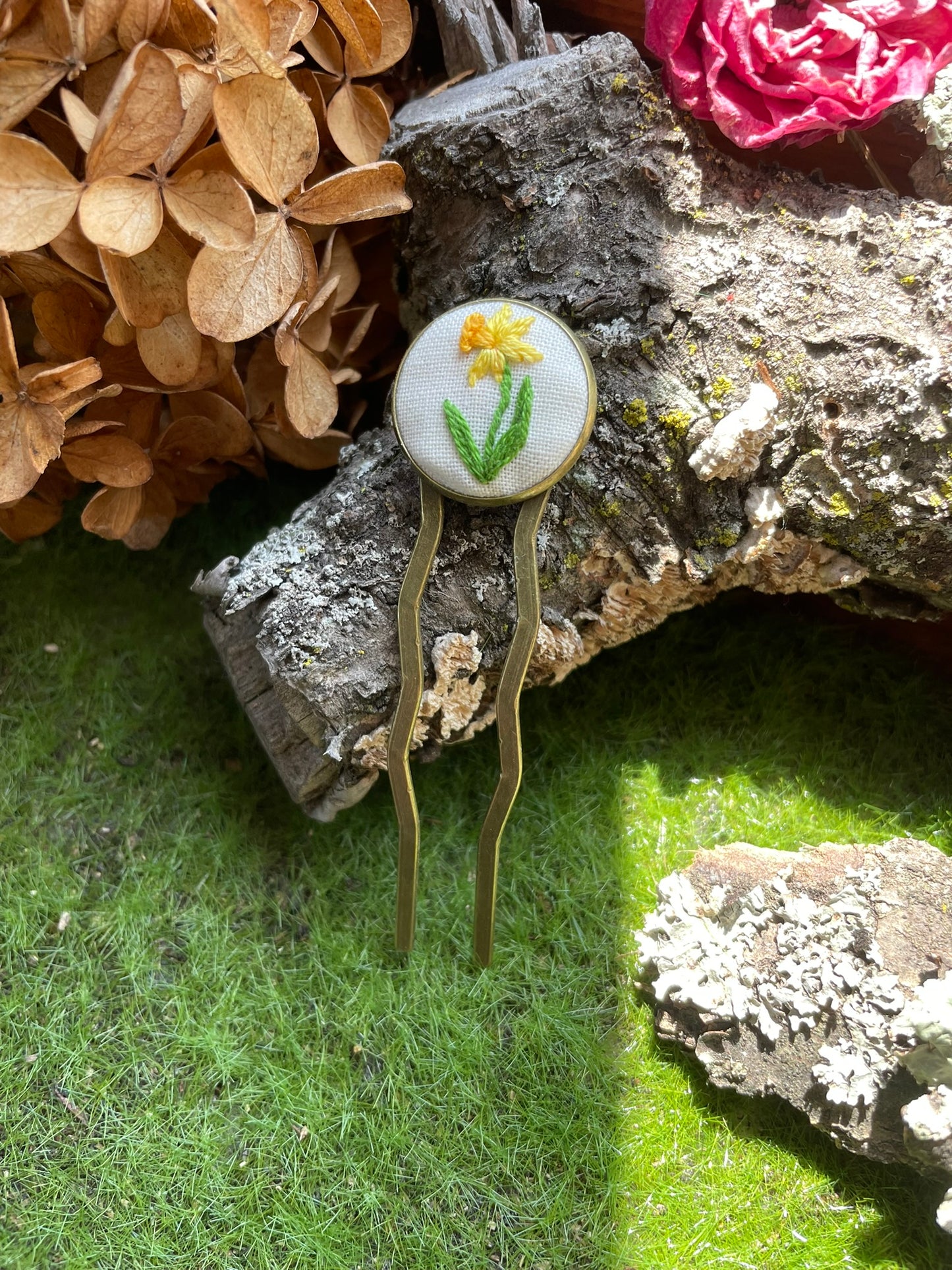 Daffodil Ambidextrous Hair Prong