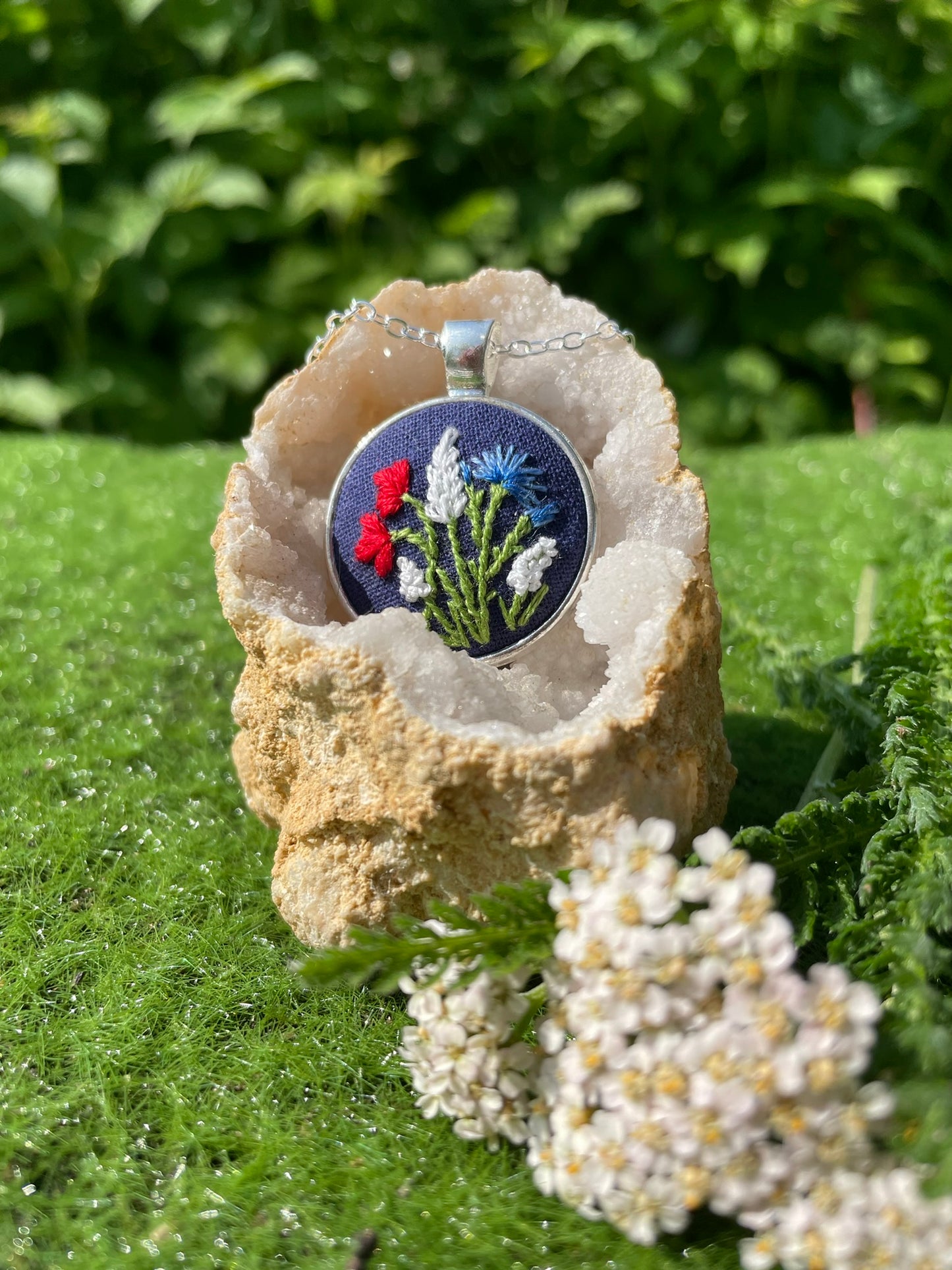 Americana Garden Pendant