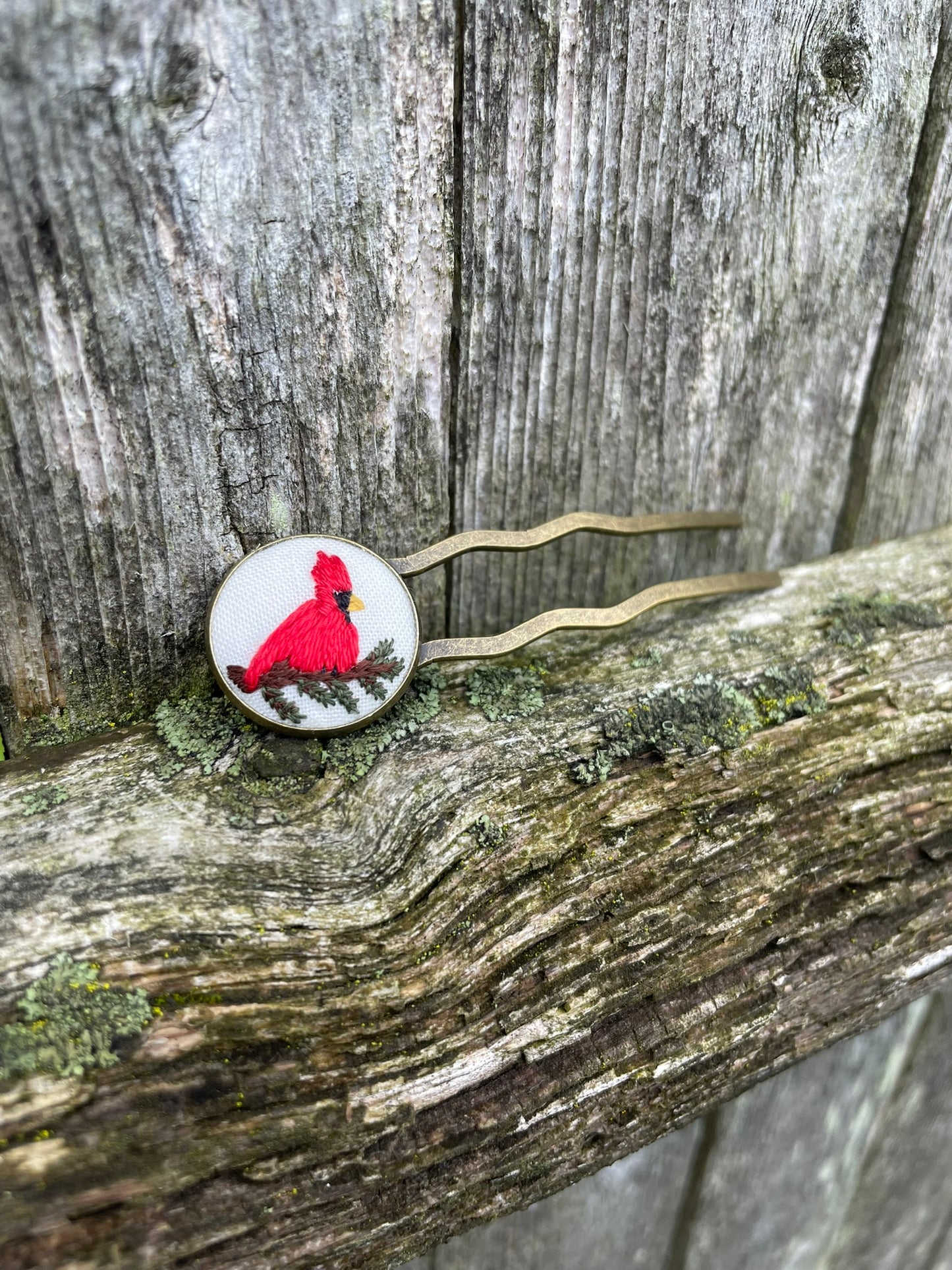 Cardinal Hair Prong