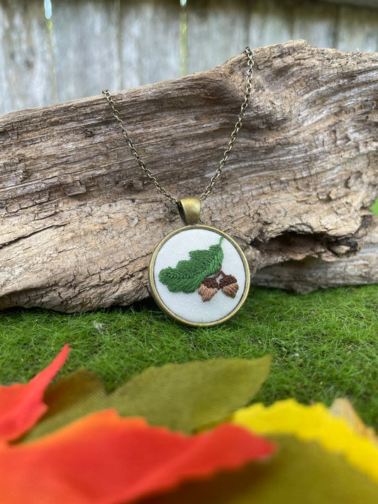 Oak Pendant