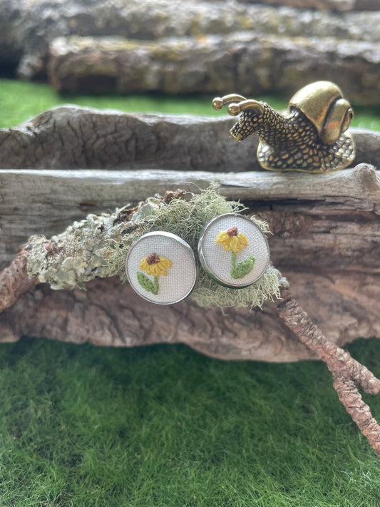 Black-eyed Susan Studs