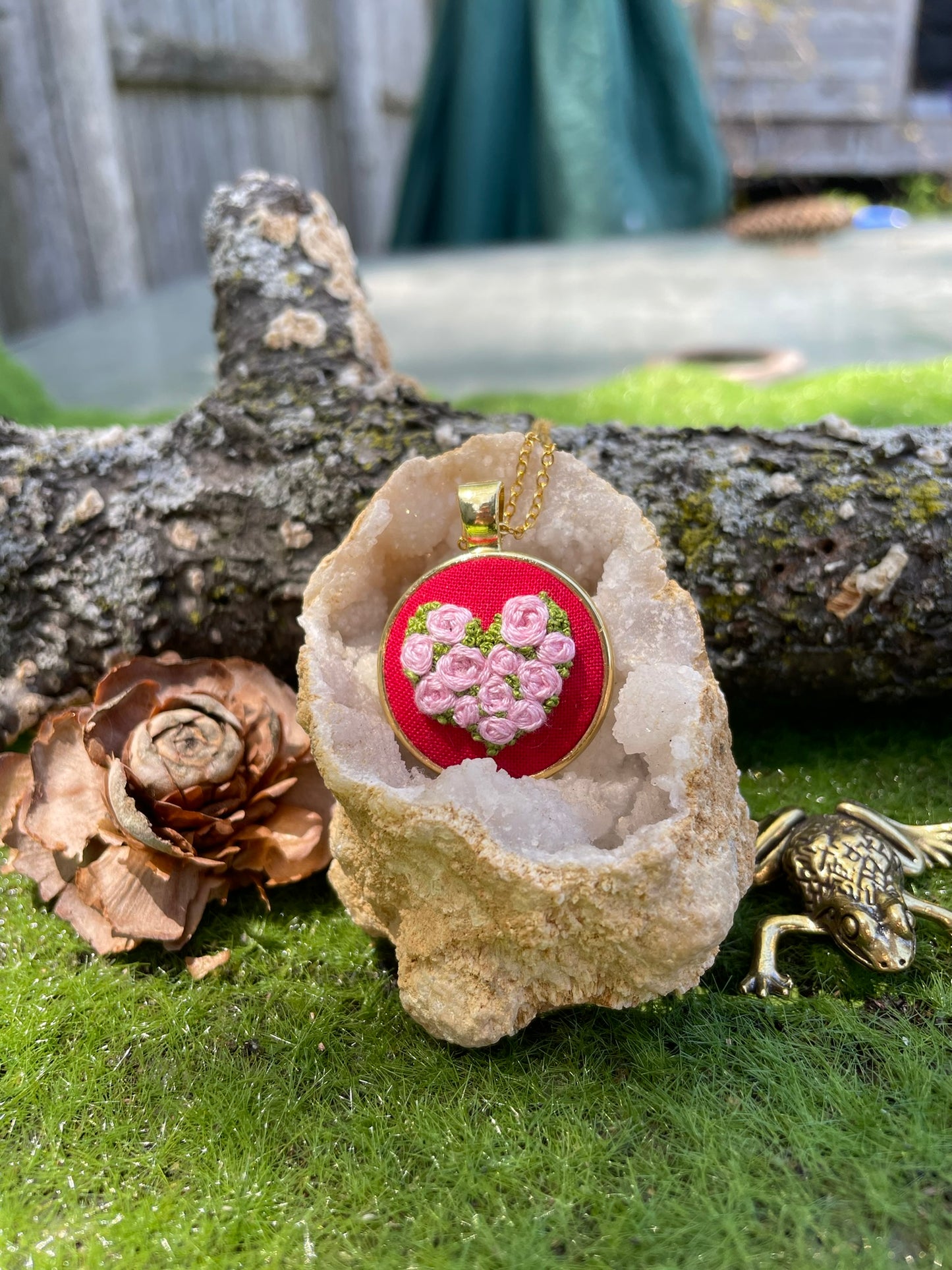 A Dozen Pink Roses Pendant