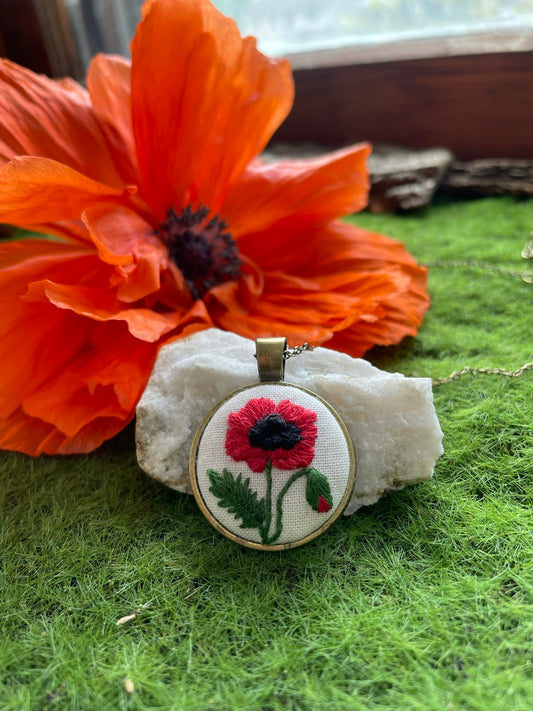 Poppy Pendant
