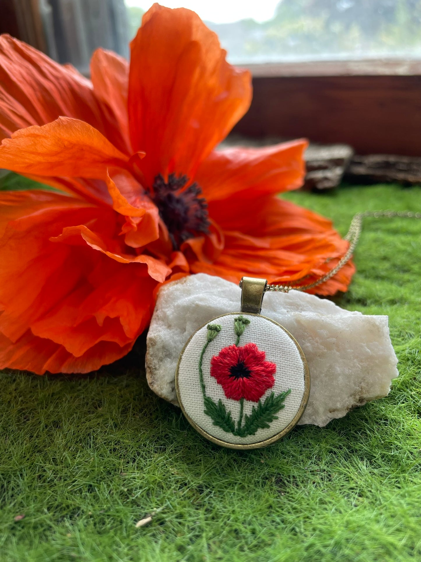 Poppy Pendant