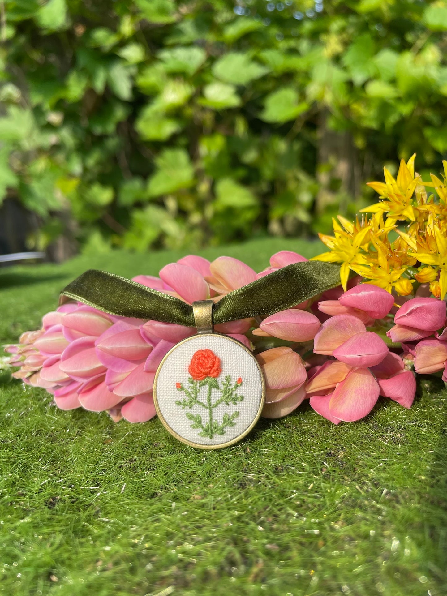 Peach Rose Choker